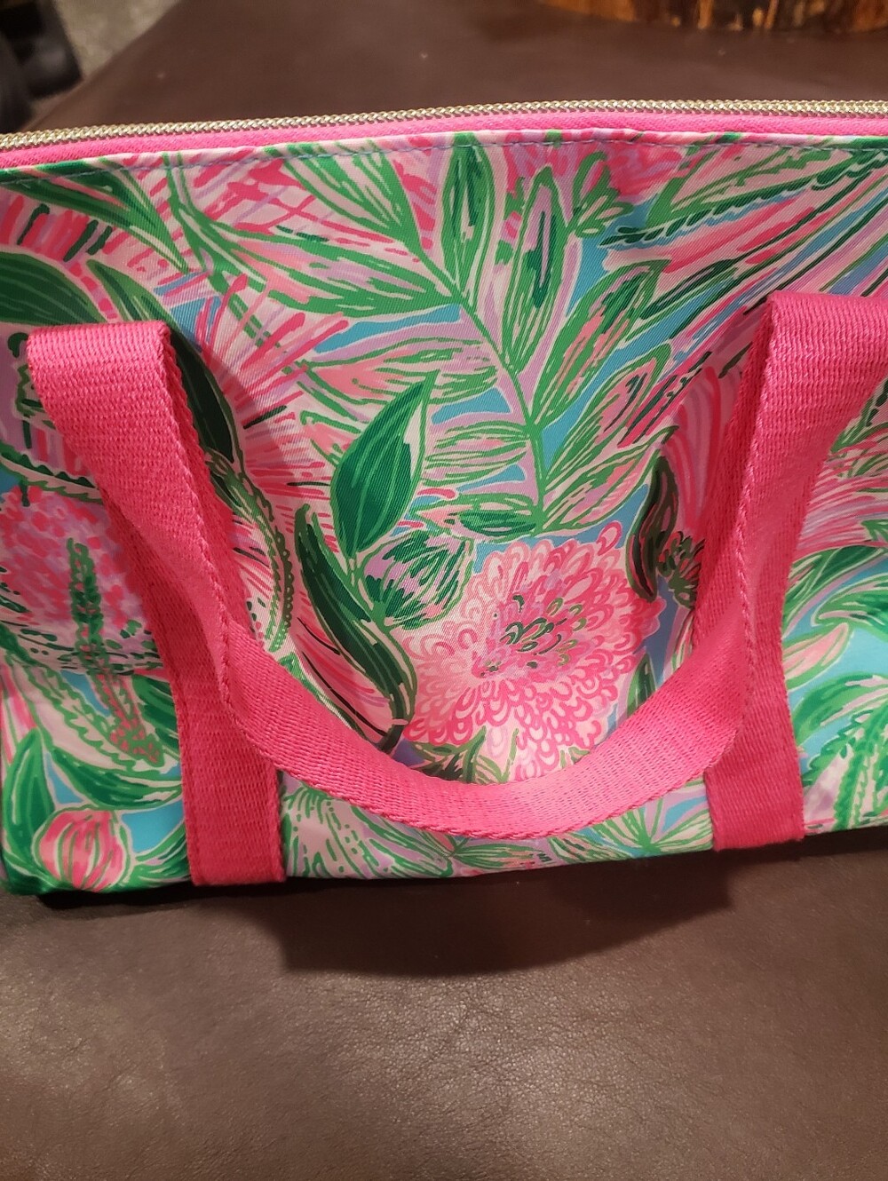 Lilly Pulitzer Bright Pink Floral Insulated Bag with Green Leaf Accents - Picture 7 of 7